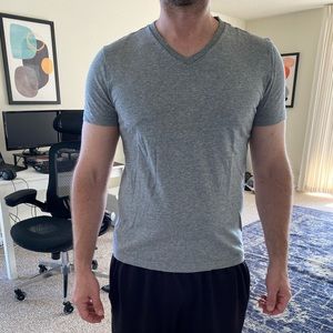 2 for $20 - Banana Republic Men’s T-shirt